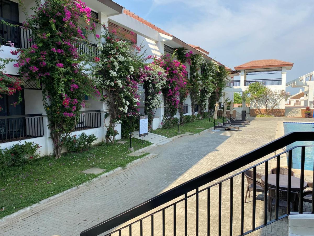 Plaza Del Norte Hotel And Convention Center 라오아그 외부 사진