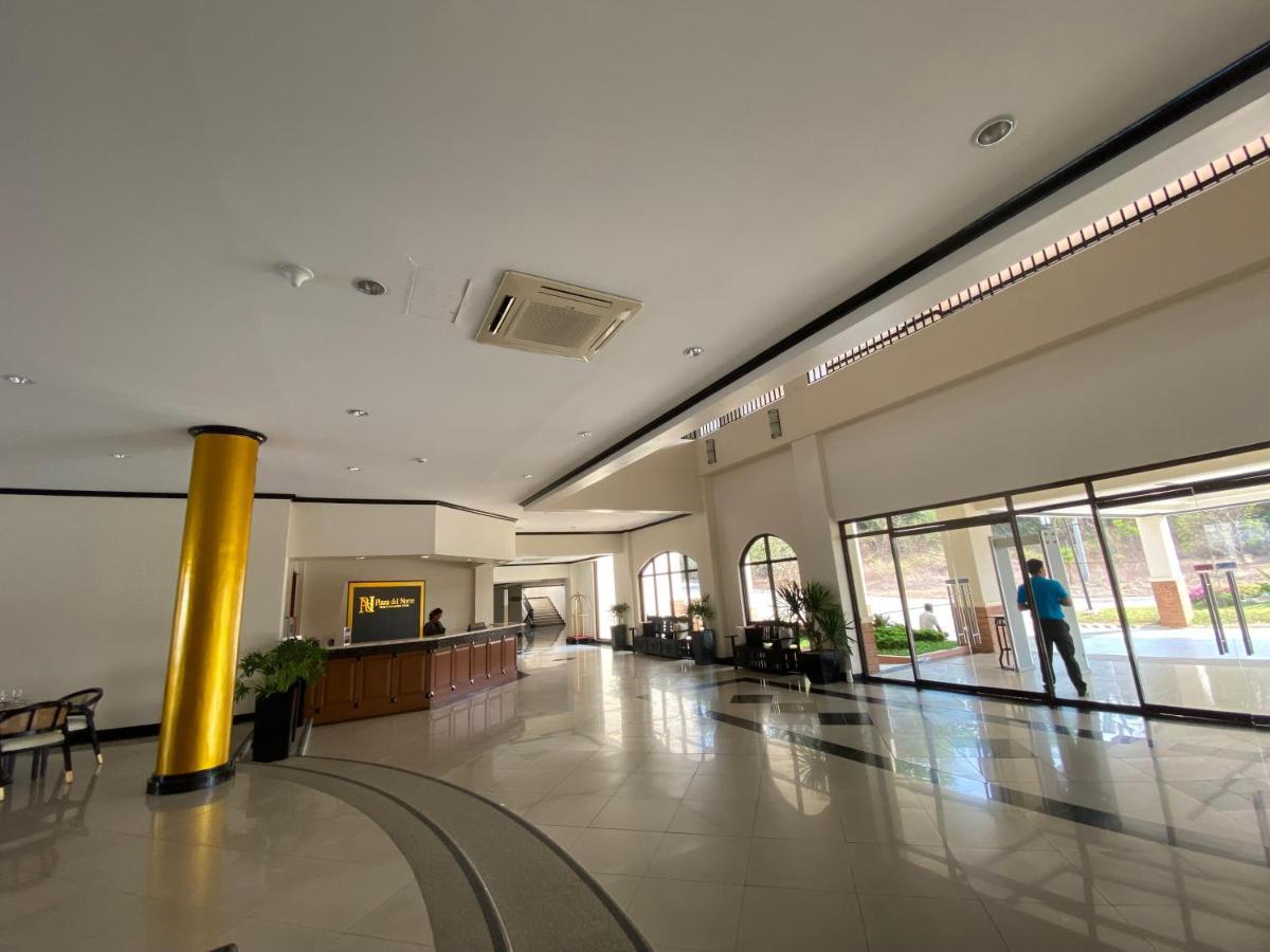 Plaza Del Norte Hotel And Convention Center 라오아그 외부 사진