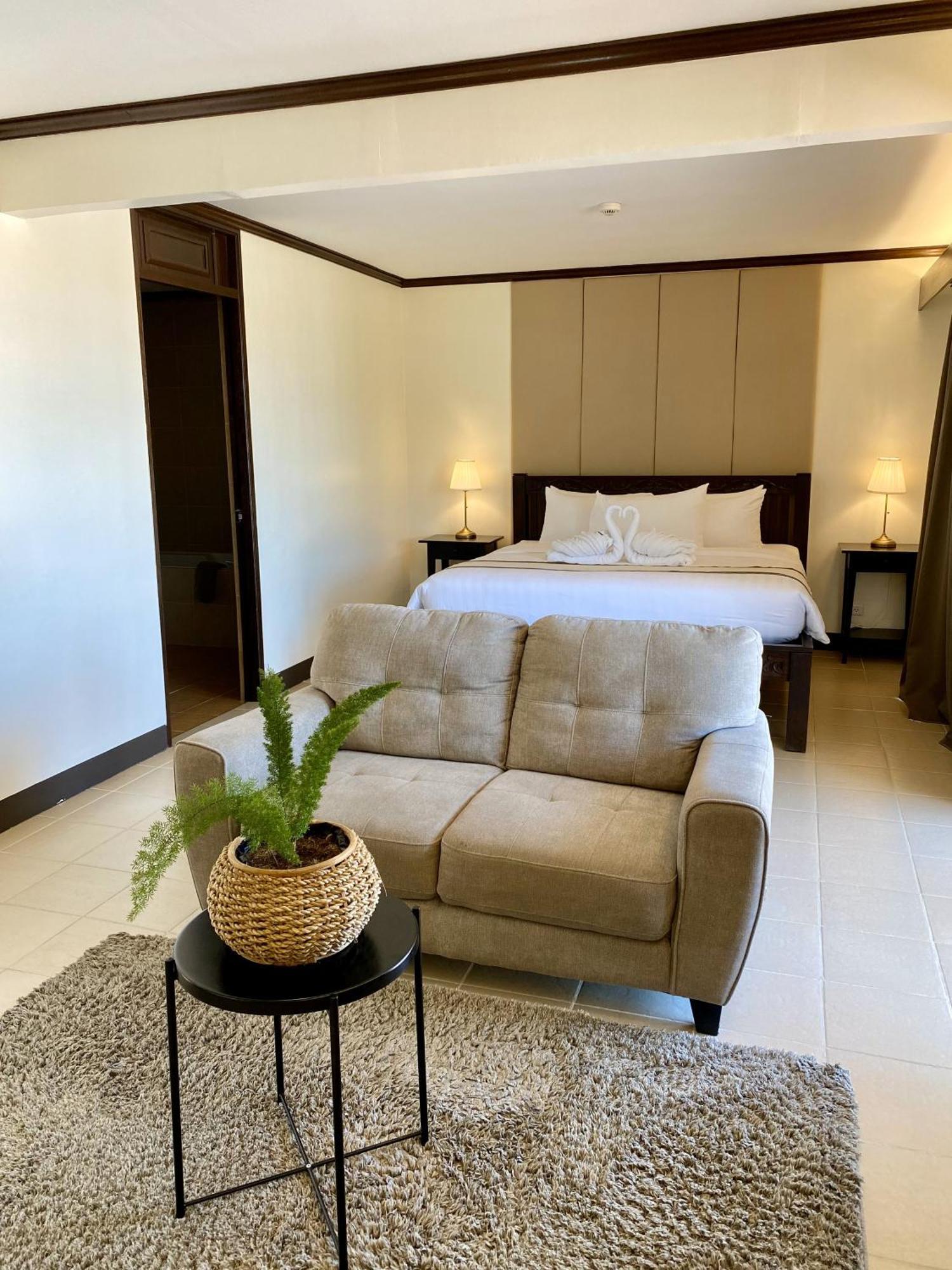 Plaza Del Norte Hotel And Convention Center 라오아그 외부 사진