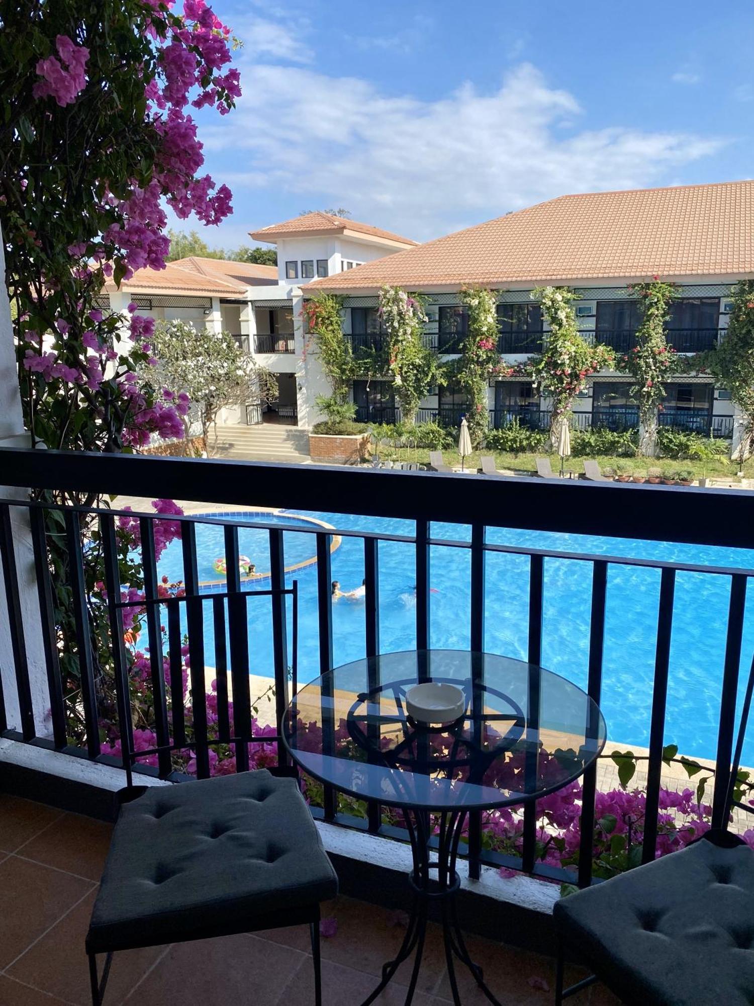 Plaza Del Norte Hotel And Convention Center 라오아그 외부 사진