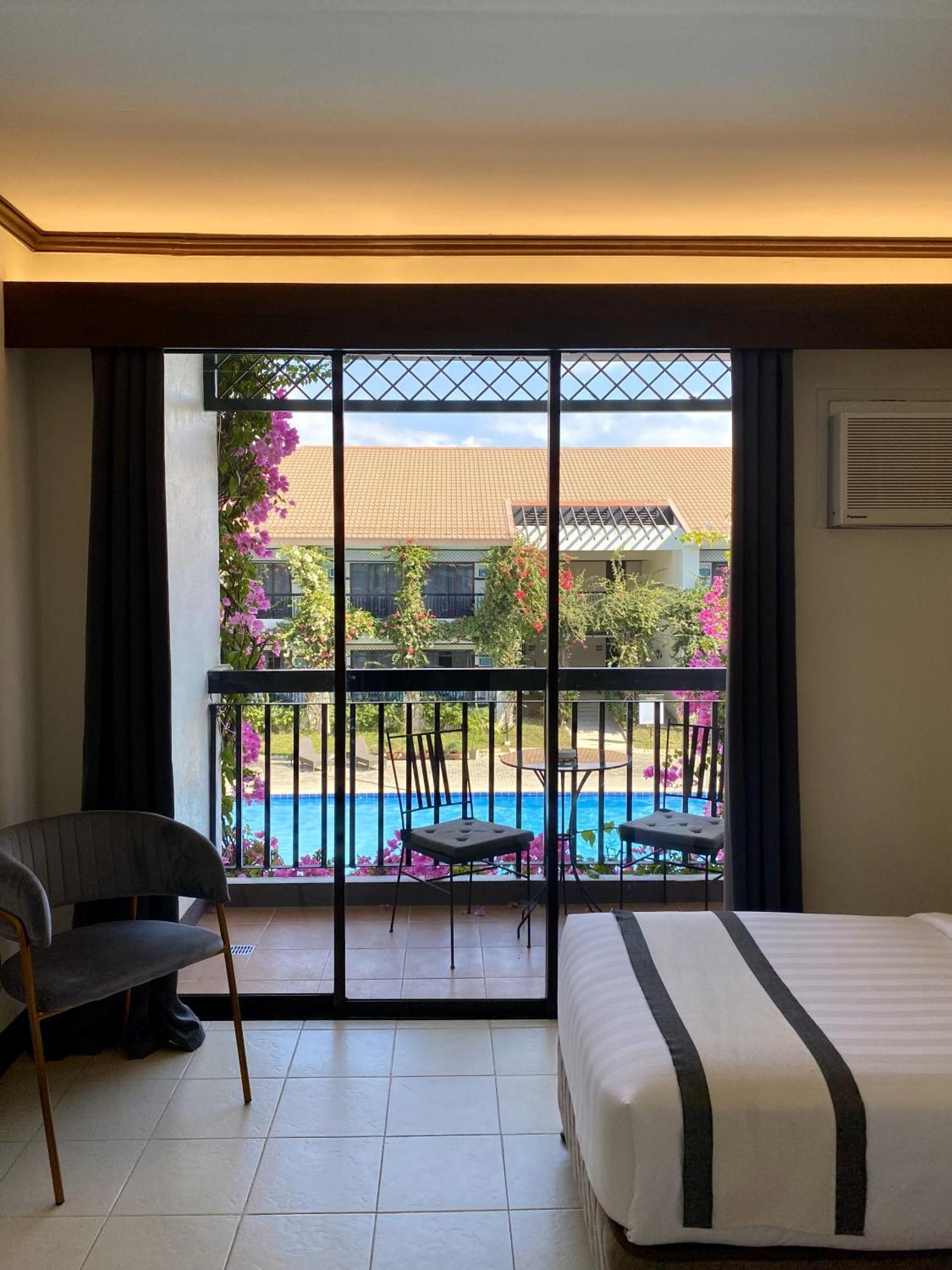 Plaza Del Norte Hotel And Convention Center 라오아그 외부 사진